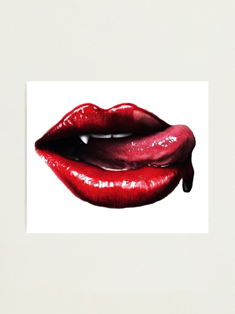 true blood red lipstick