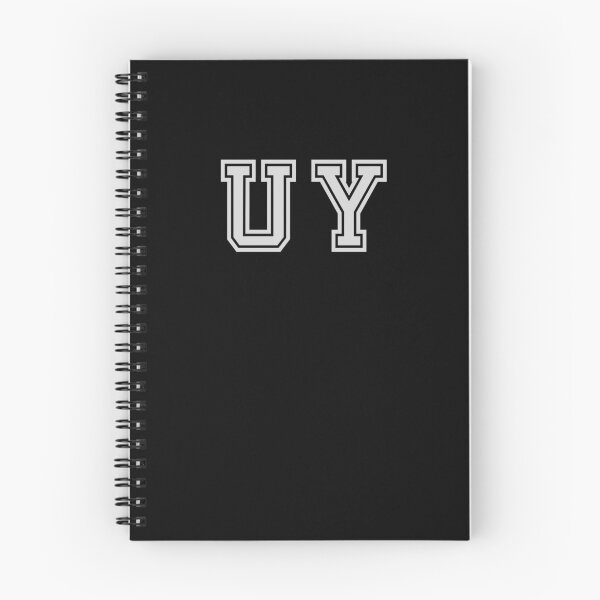 Aperçu de l'œuvre Initiales de l'équipe universitaire U.Y. | Lettres universitaires | Noir et blanc | Cadeau personnalisé créée et vendue par Avo And Sriracha.