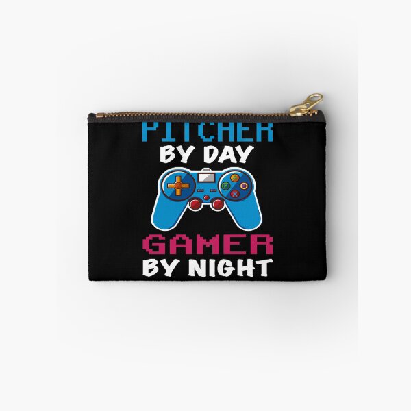 Aperçu de l'œuvre pichet par jour Gamer par chemise de nuit, pichet drôle Gamer cadeau d’anniversaire, pichet papa mari petit ami jeux vidéo amoureux cadeau de Noël créée et vendue par xlnv.