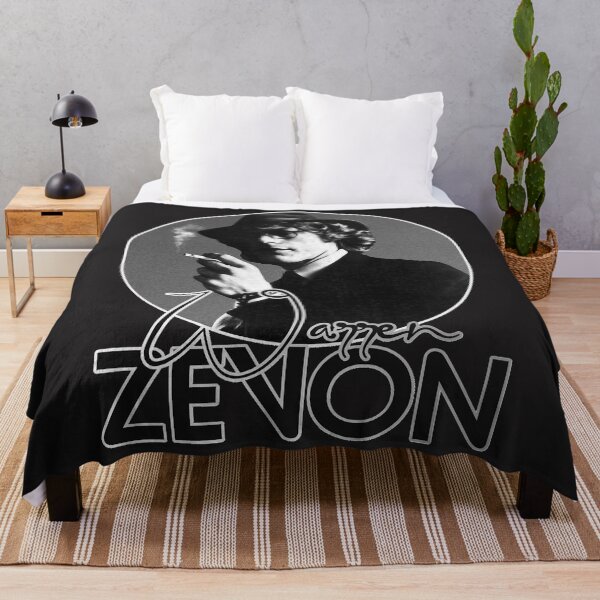 Artikelvorschau, Retro Warren Zevon Black Tribute Classic T-Shirt entworfen und verkauft von Graceannrueger.