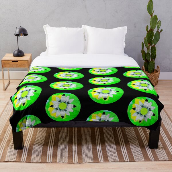 Item preview, Linda flor floral étnica verde mandala asiático designed and sold by Ankerd.