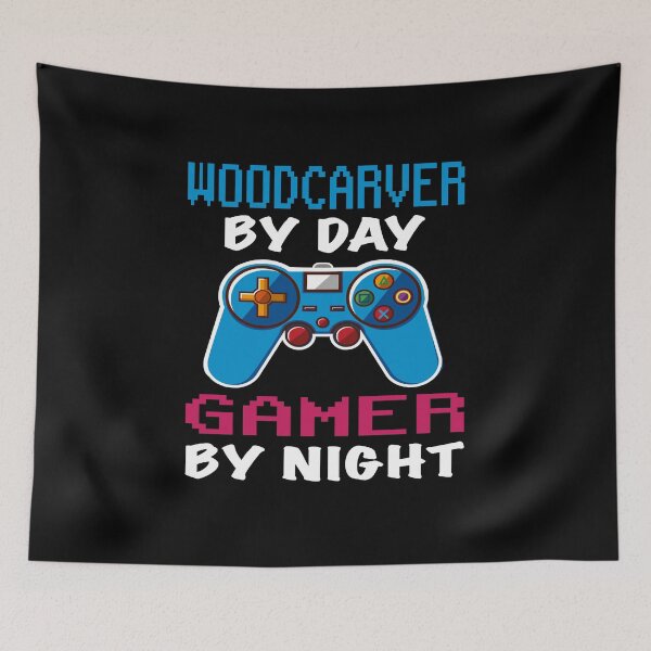 Artikelvorschau, Holzschnitzer By Day Gamer By Night Shirt, Lustiges Holzschnitzer Gamer Geburtstagsgeschenk, Holzschnitzer Vater Ehemann Freund Videospielliebhaber Weihnachtsgeschenk entworfen und verkauft von xlnv.