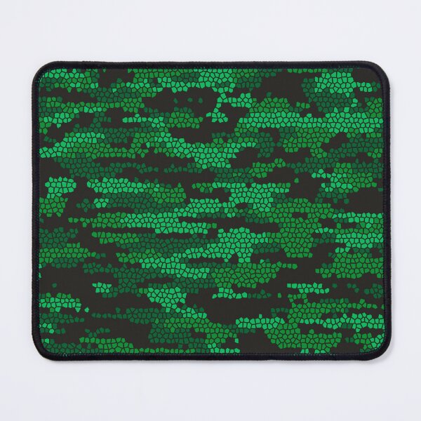 Artikelvorschau, Camo-Muster - Grün entworfen und verkauft von Tshirtstory.
