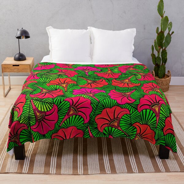 Petunia Capulana Throw Blanket