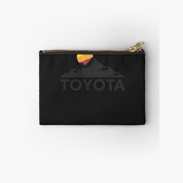 Artikelvorschau, Toyota Mountain Logo T-Shirt kleine Brust links Größe klassisches T-Shirt entworfen und verkauft von MichaelKlunk01.