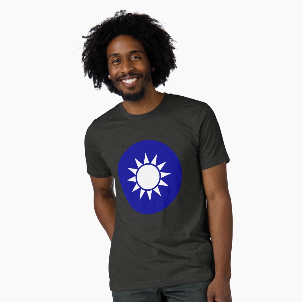 Aperçu de l'œuvre T-shirt chiné créée et vendue par webdango.