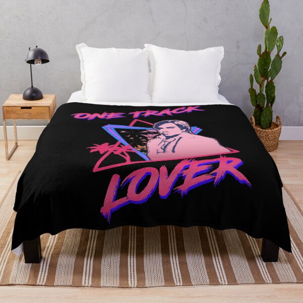 Artikelvorschau, Geschenke Idea One Track Lover Art.-Nr entworfen und verkauft von FrankBernice8.