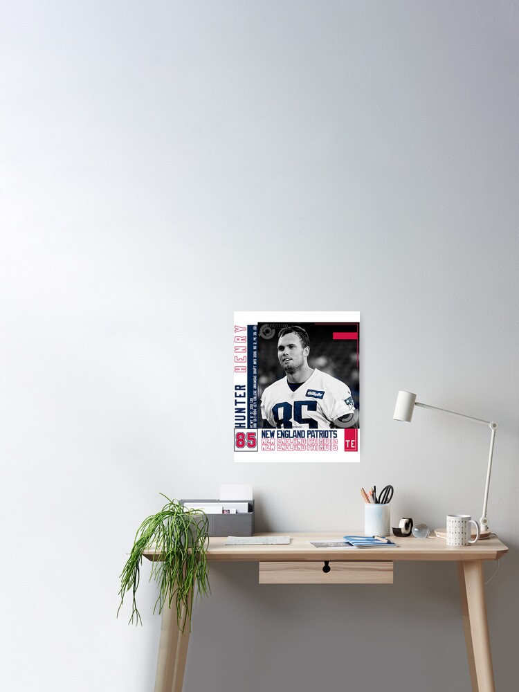 Hunter Henry Football Paper Poster Patriots - Hunter Henry - Posters and  Art Prints