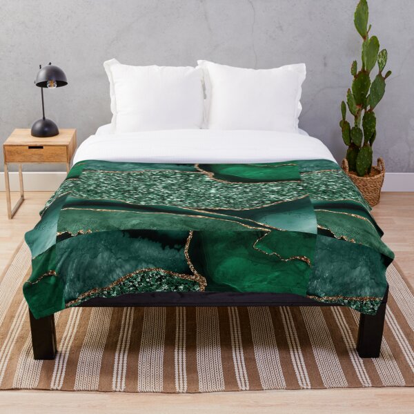 Item preview, Diseño abstracto de ágata de geoda moderna con brillo verde esmeralda y oro designed and sold by Paulele.