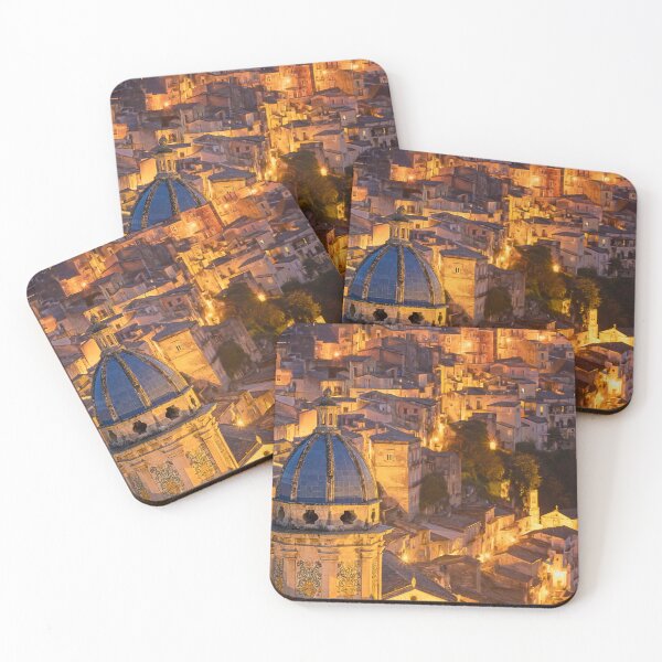 Artikelvorschau, Ragusa Sizilien bei Nacht 2 entworfen und verkauft von PhotoArt by Joan Carroll.