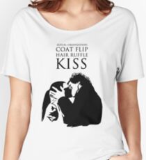 Sherlock and Molly Kiss Women's Relaxed Fit T-Shirt