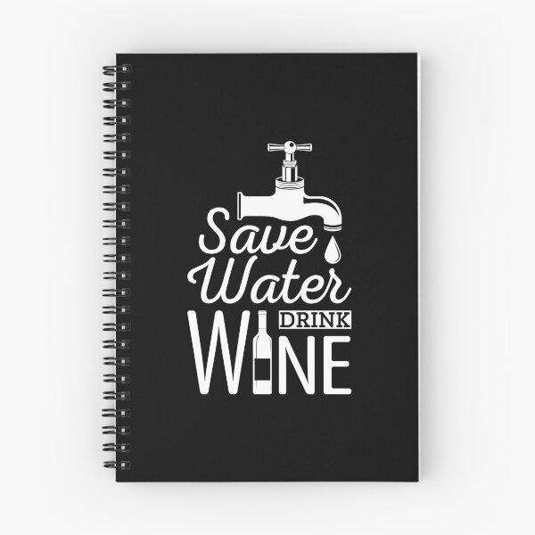Artikelvorschau, Sparen Sie Wasser, trinken Sie Wein. Zitat, Schwarz-Weiß-Vintage-Typografie-lustiger Druck entworfen und verkauft von Gomolach.