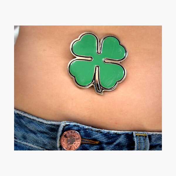 Artikelvorschau, Irish Bellybutton entworfen und verkauft von Ashleigh Robb.