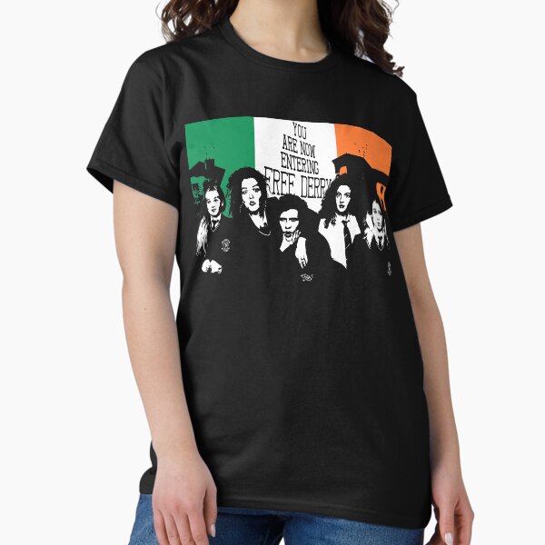 Vista previa del artículo con la obra «Hombre divertido Derry Girls, genial para los fanáticos de la música», diseñado y vendido por Howellkovacek.
