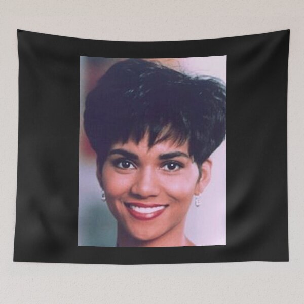 Artikelvorschau, Halle Berry entworfen und verkauft von ChristopherGuzm.