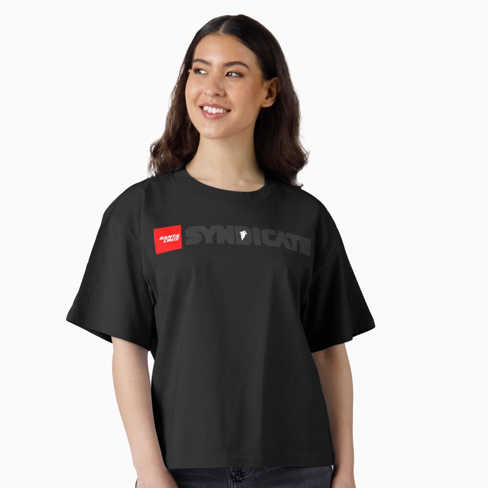 Vista previa del artículo con la obra «Camiseta holgada boxy», diseñado y vendido por CodyWest.