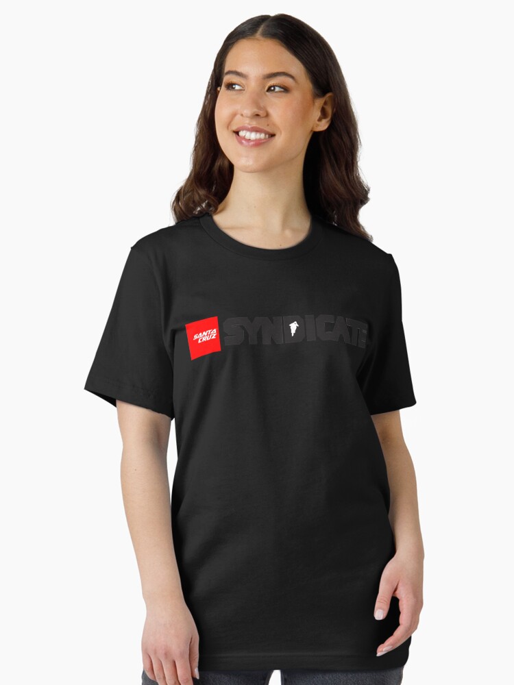 Imagen 2 de 7, Camiseta esencial con la obra Mercancía más vendida del sindicato Santa Cruz, diseñada y vendida por CodyWest.