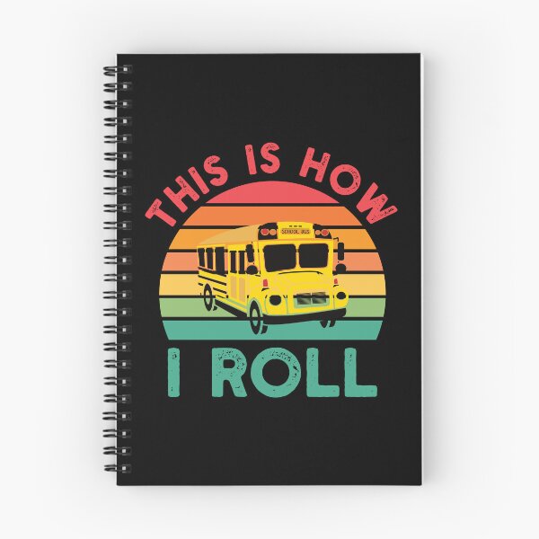 Artikelvorschau, Lustiges Geschenk für Schulbusfahrer: So rolle ich Busfahrer Retro Vintage - Schulbusliebhaber entworfen und verkauft von Adexyl.