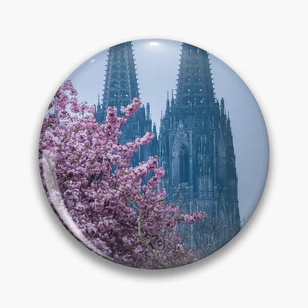 Artikelvorschau, Kirschblüten und der Kölner Dom  entworfen und verkauft von colognephoto.