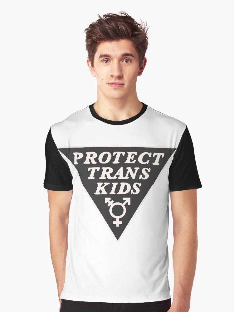 Thumbnail 1 von 5, Grafik T-Shirt, schützen trans Kinder designt und verkauft von craftordiy.