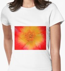 Macro flower Women's Fitted T-Shirt
