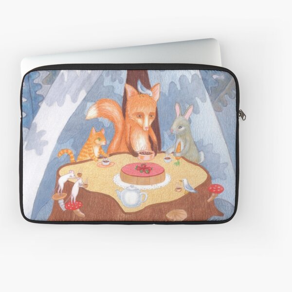 woodland animal round the picnic table Laptop Sleeve