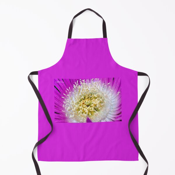 Item preview, Carpobrotus rossii pistils. designed and sold by elGatCendrer.