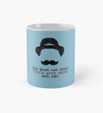 Agatha Christie: Hercule Poirot - kleine graue Zellen (hellblau) Tasse (Standard)