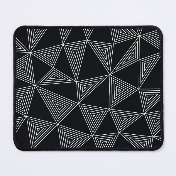 Aperçu de l'œuvre Triangles dans un triangle : Triangles blancs et fond noir créée et vendue par RelmoArtworks.