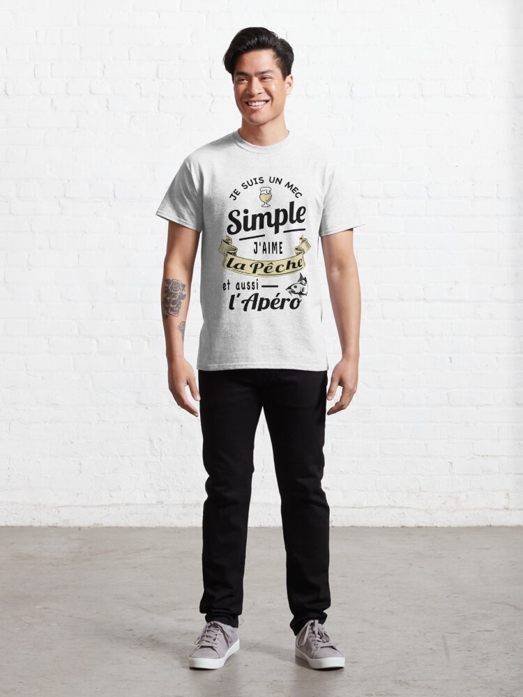 Discover Je Suis Un Mec Simple Pêche Apéro Humour Papa T-Shirt