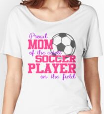 Stolze Mutter des nettesten Fußball-Spielers auf dem Feld Loose Fit T-Shirt