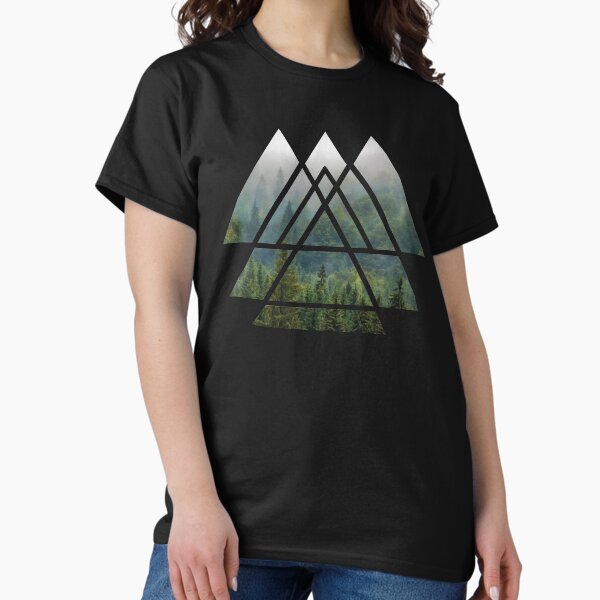 Vista previa del artículo con la obra «Triángulos de geometría sagrada - Bosque brumoso», diseñado y vendido por maryedenoa.