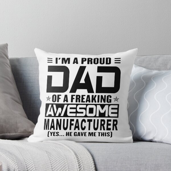 Aperçu de l'œuvre Je suis un papa fier d'un fabricant génial, chemise de papa drôle, chemise de papa de fabricant, cadeaux de papa, cadeaux de Noël pour papa créée et vendue par xlnv.