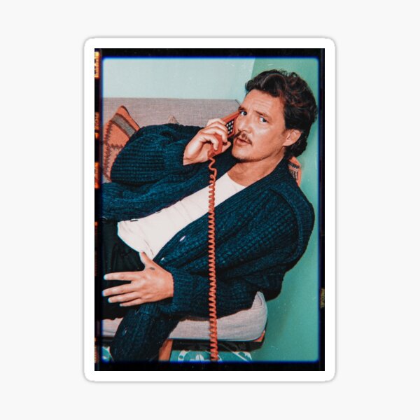 Vista previa del artículo con la obra «Pedro Pascal Vintage Teléfono Editar», diseñado y vendido por vulturegargoyle.