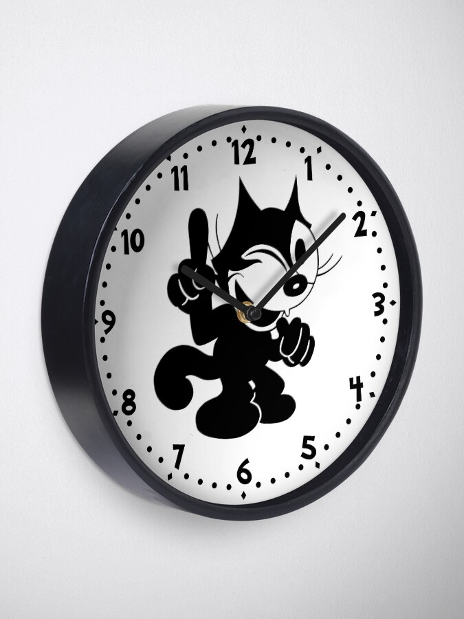 Alternate view of Felix the Cat Winking at.. Clock