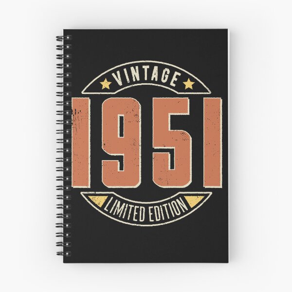 Artikelvorschau, Vintage 1951 Birth Year Limited Edition 71 Years Old Gift entworfen und verkauft von Bearly Creative.