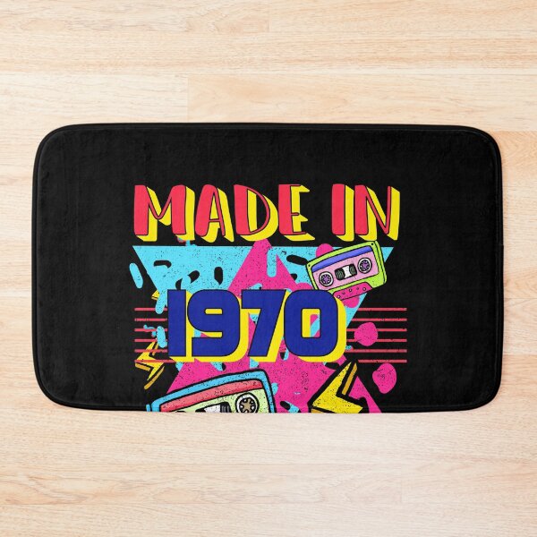 Artikelvorschau, Made In 1970 Rad 1970er Vintage 70er Kostümparty Neon Party 1970 52. Geburtstag 52 Jahre alt Männer Frauen Essential Classic entworfen und verkauft von mohmmed22.