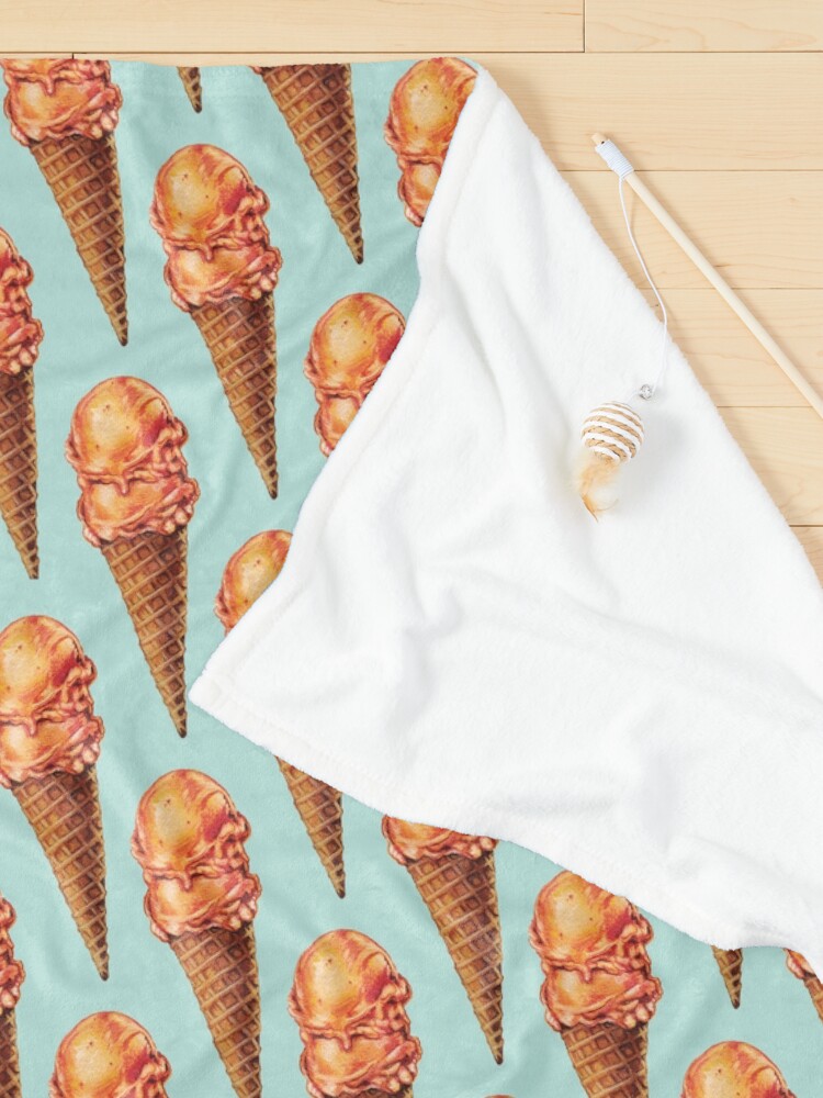 Alternate view of Strawberry Double Scoop Pattern Pet Blanket