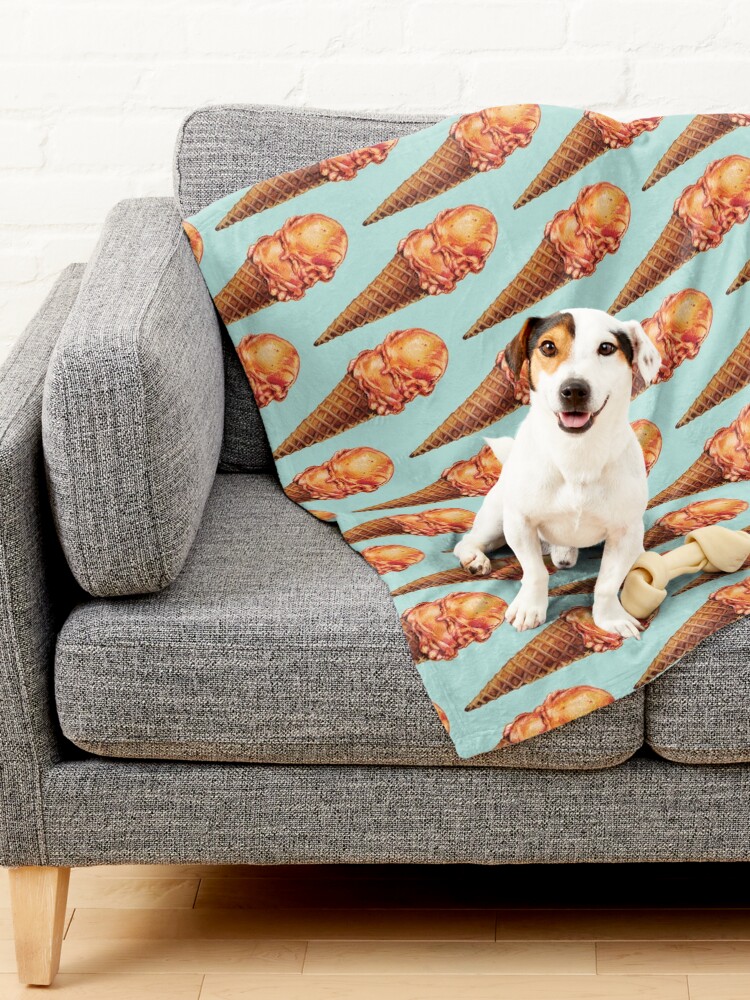 Alternate view of Strawberry Double Scoop Pattern Pet Blanket