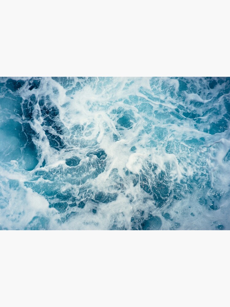 Sea Waves in the Ocean by TravelDream