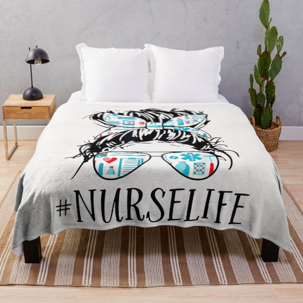 Artikelvorschau, Nursing Gifts For Women Girls Students ER CNA RN Nurse Week T-Shirt entworfen und verkauft von Anthony-Wilson.