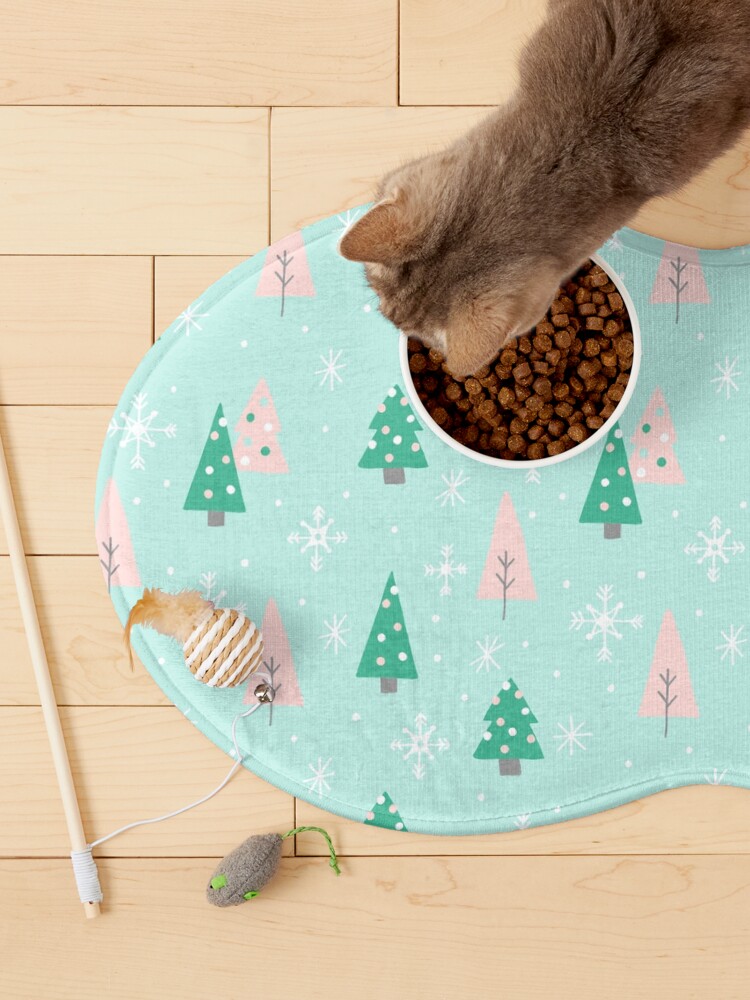 Alternate view of Merry Little Trees Pet Mat