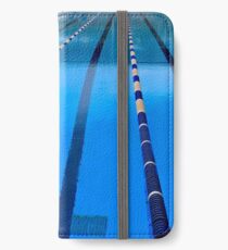 Schwimmbad - blau und cool iPhone Flip-Case/Hülle/Skin