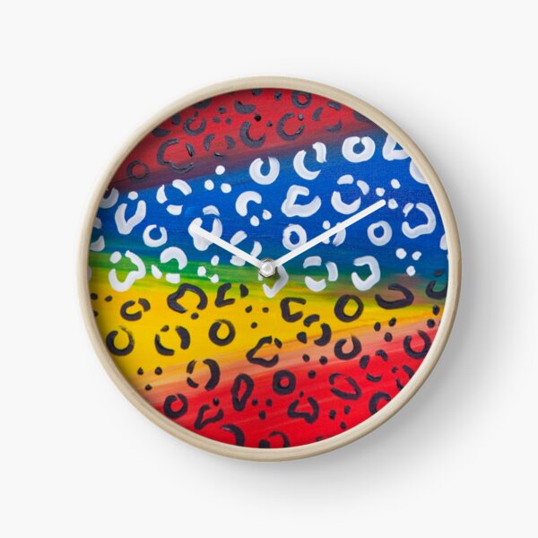 CHANGING SPOTS Clock