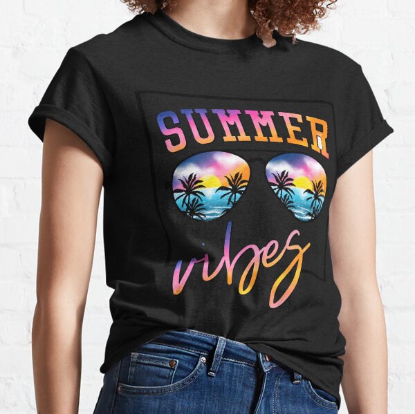 Aperçu de l'œuvre Summer Vibes Femme Rétro Soleil Vintage créée et vendue par SusanStoreUS.