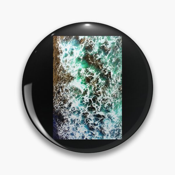 Aperçu de l'œuvre affiches et impressions d'art sur les vagues de l'océan créée et vendue par EmmaLower51391.