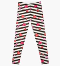 Valentines Day seamless pattern with watercolor hearts on striped background Leggings