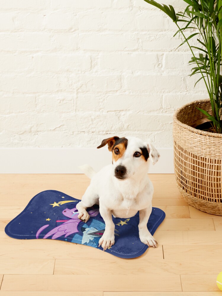 Alternate view of Can we pretend that airplanes Pet Mat