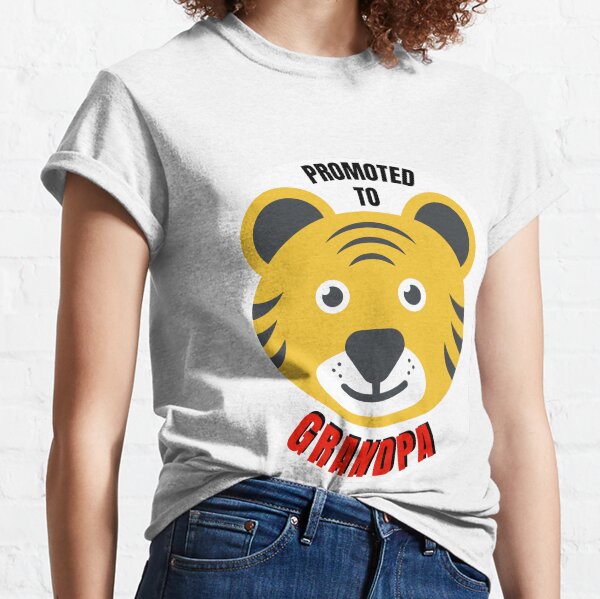Promoted to grandpa Classic T-Shirt