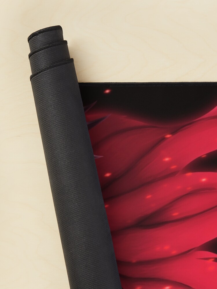 Aperçu 2 sur 5. Tapis de souris avec l'œuvre Hollow Knight créée et vendue par MarryyStores.
